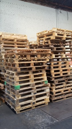 Pallets de quatro entradas